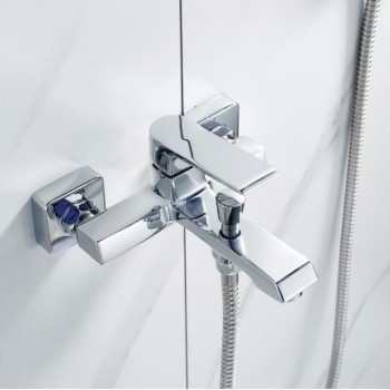 Μπαταρία λουτρού με τηλέφωνο, στήριγμα τηλεφώνου & σπιράλ 087753 Slash Interflex